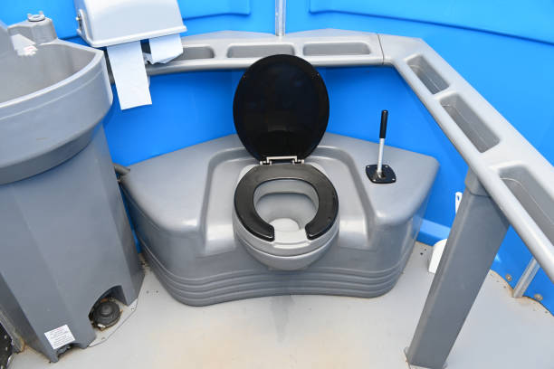 Best Porta potty delivery and setup  in Brooklyn, WI